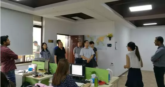 市委组织部领导莅临市跨境电商行业协会调研指导党建工作(图3) 市委组织部领导莅临市跨境电商行业协会调研指导党建工作(图3)